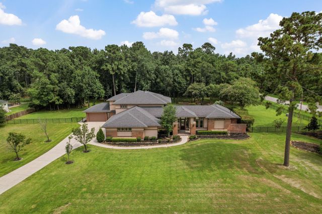9453 Deer Path Lane, Magnolia, TX 77354