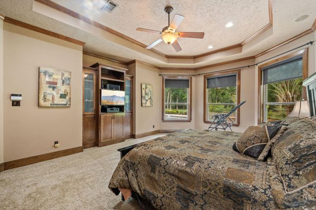 9453 Deer Path Lane, Magnolia, TX 77354