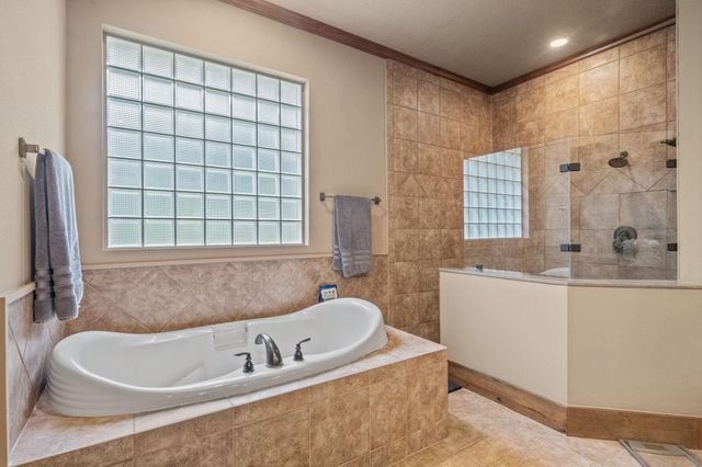 9453 Deer Path Lane, Magnolia, TX 77354