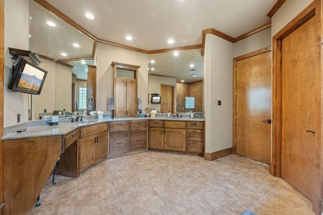9453 Deer Path Lane, Magnolia, TX 77354