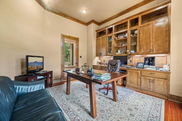 9453 Deer Path Lane, Magnolia, TX 77354