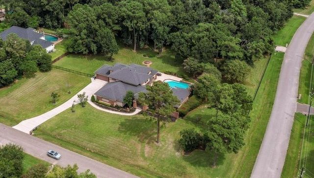 9453 Deer Path Lane, Magnolia, TX 77354
