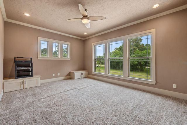 9453 Deer Path Lane, Magnolia, TX 77354