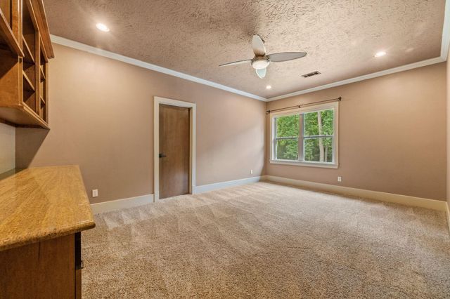 9453 Deer Path Lane, Magnolia, TX 77354