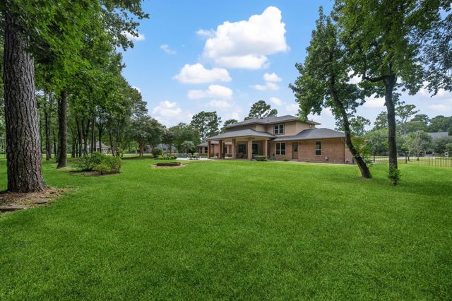 9453 Deer Path Lane, Magnolia, TX 77354