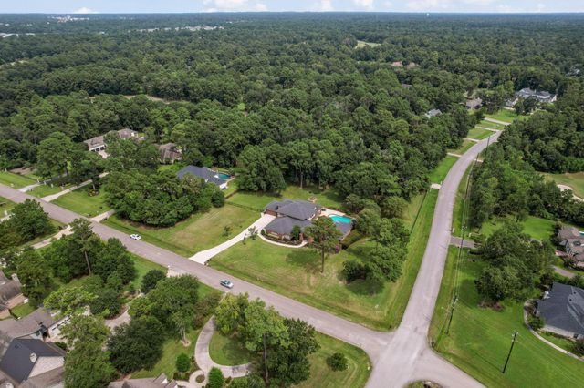 9453 Deer Path Lane, Magnolia, TX 77354