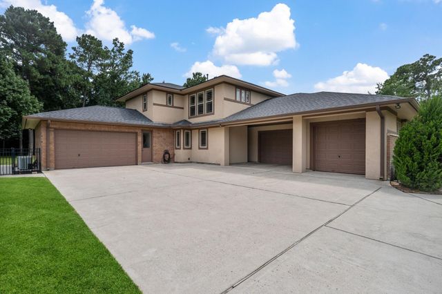 9453 Deer Path Lane, Magnolia, TX 77354