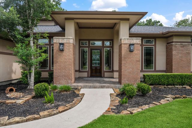 9453 Deer Path Lane, Magnolia, TX 77354