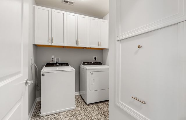 141 East Point Drive 211, East Providence, RI 02916