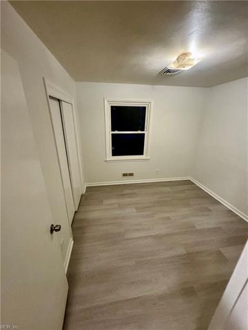 8145 Camellia RD, Norfolk, VA 23518