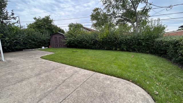 8501 W Normal Avenue, Niles, IL 60714