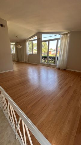 8501 W Normal Avenue, Niles, IL 60714