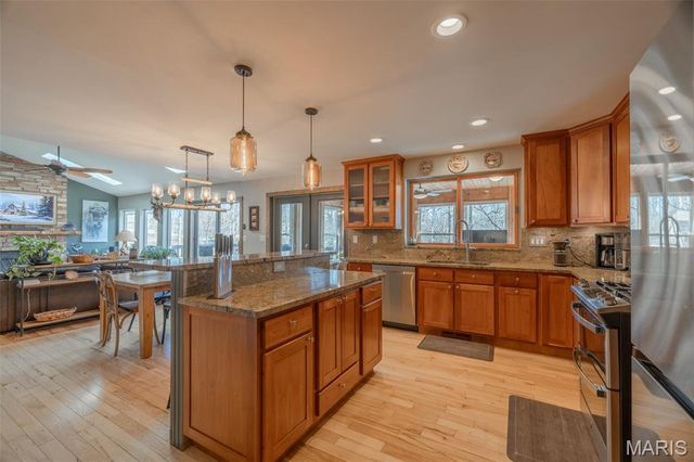 540 Lorraine Lake Drive, Innsbrook, MO 63390