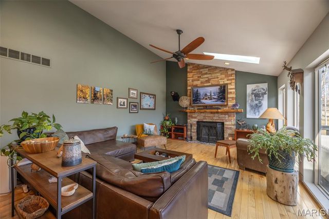 540 Lorraine Lake Drive, Innsbrook, MO 63390