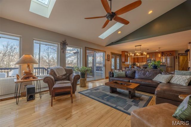 540 Lorraine Lake Drive, Innsbrook, MO 63390