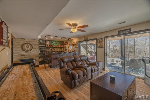 540 Lorraine Lake Drive, Innsbrook, MO 63390