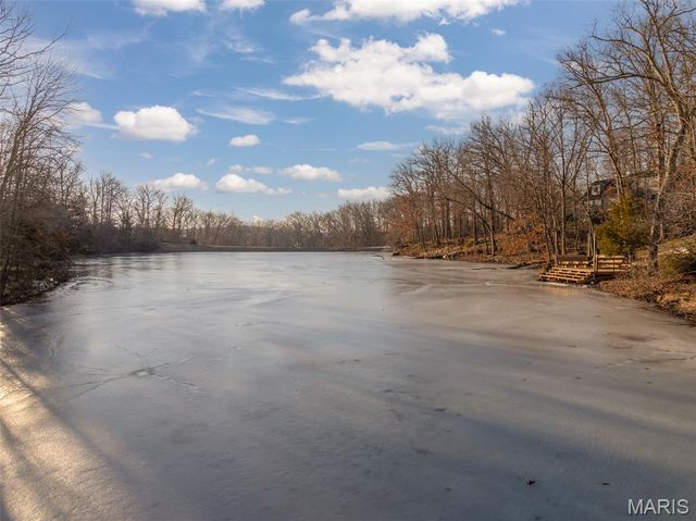 540 Lorraine Lake Drive, Innsbrook, MO 63390