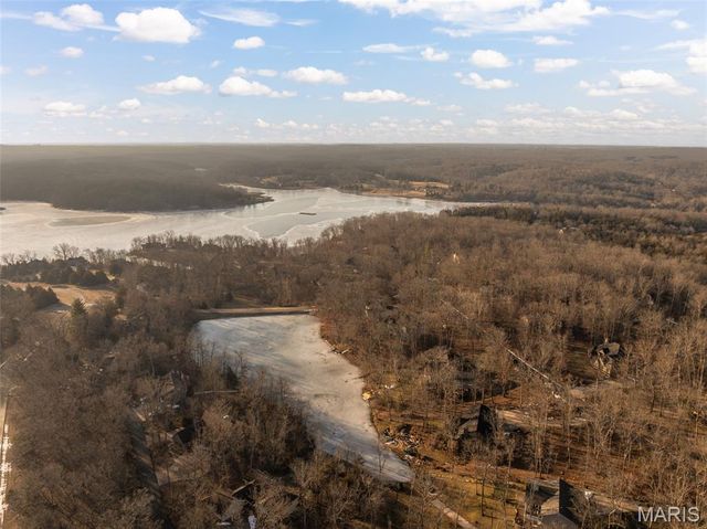 540 Lorraine Lake Drive, Innsbrook, MO 63390