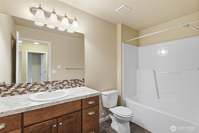 16431 77th Avenue Ct E, Puyallup, WA 98375