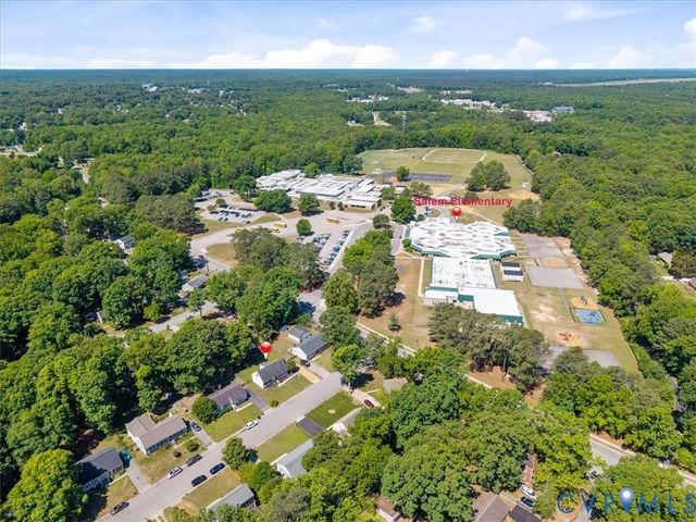 5507 Chanson Rd, Chesterfield, VA 23237