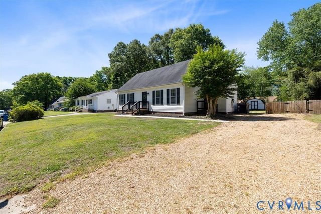 5507 Chanson Rd, Chesterfield, VA 23237