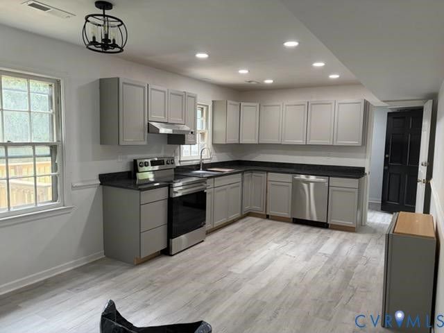5507 Chanson Rd, Chesterfield, VA 23237