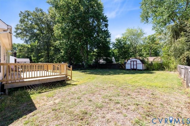 5507 Chanson Rd, Chesterfield, VA 23237