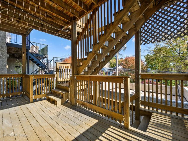 3033 N Racine Avenue 2, Chicago, IL 60657