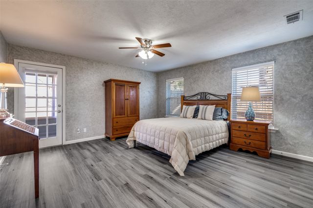 305 E 3RD Street, Prosper, TX 75078