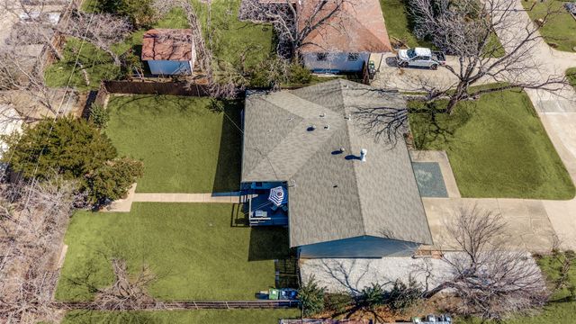 305 E 3RD Street, Prosper, TX 75078