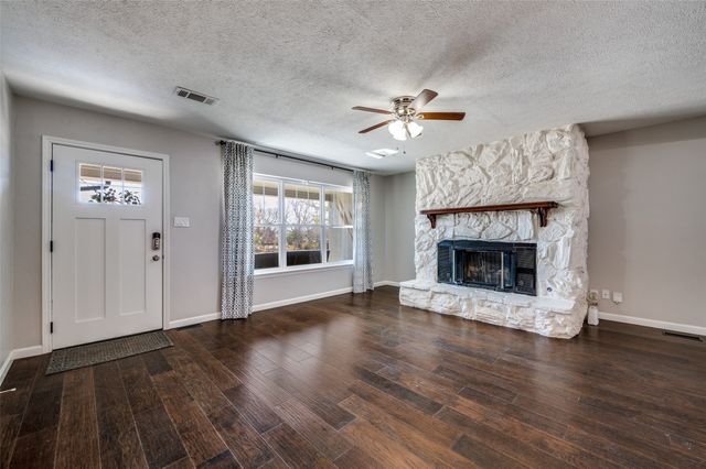 305 E 3RD Street, Prosper, TX 75078