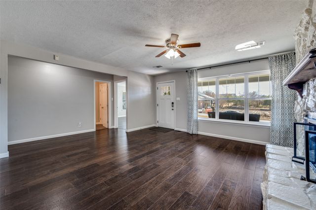 305 E 3RD Street, Prosper, TX 75078