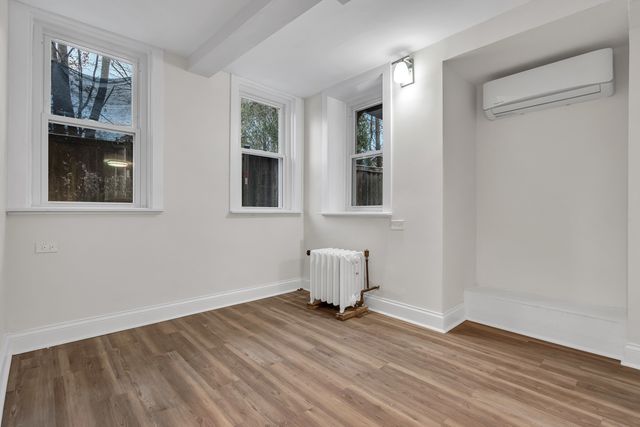 1155 Saint Johns Avenue H, Highland Park, IL 60035