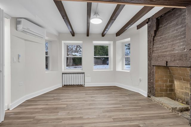 1155 Saint Johns Avenue H, Highland Park, IL 60035