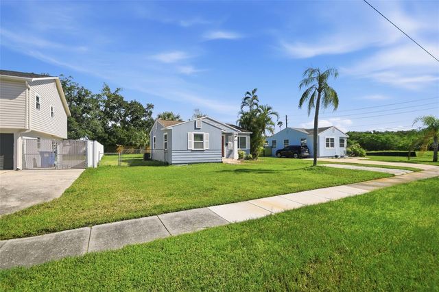 833 61ST AVENUE NE, St Petersburg, FL 33703
