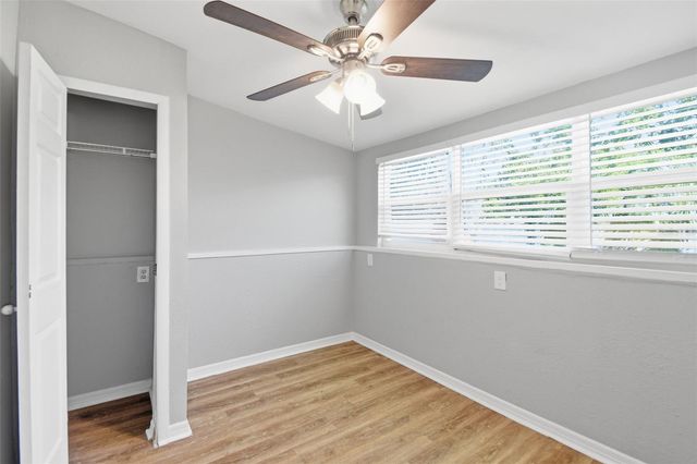 833 61ST AVENUE NE, St Petersburg, FL 33703