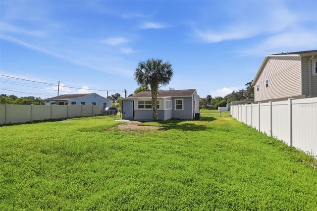 833 61ST AVENUE NE, St Petersburg, FL 33703
