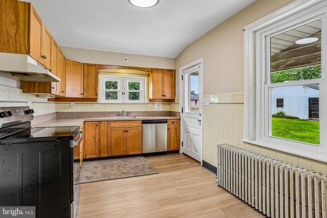 427 W RACE ST, Pottstown, PA 19464