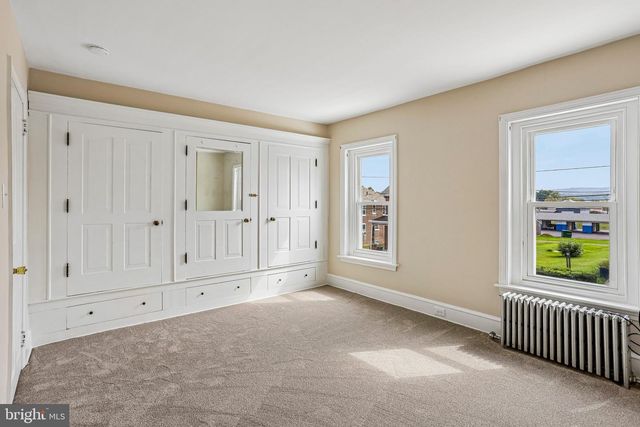 427 W RACE ST, Pottstown, PA 19464