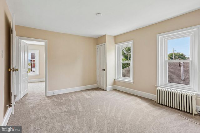 427 W RACE ST, Pottstown, PA 19464