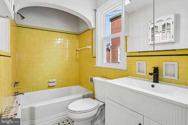 427 W RACE ST, Pottstown, PA 19464