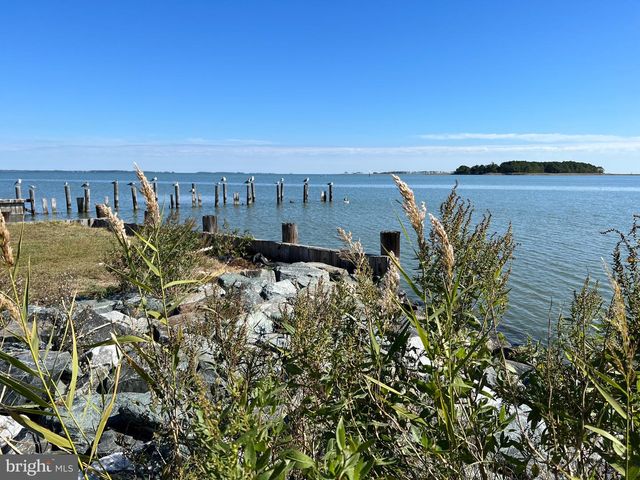 1632 STEAMBOAT WHARF RD S, Fishing Creek, MD 21634