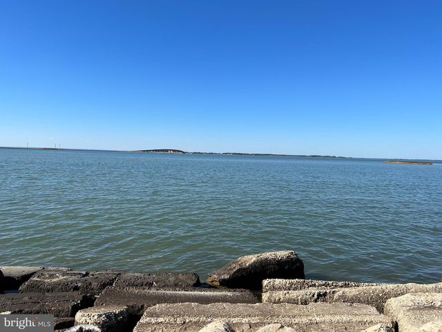 1632 STEAMBOAT WHARF RD S, Fishing Creek, MD 21634