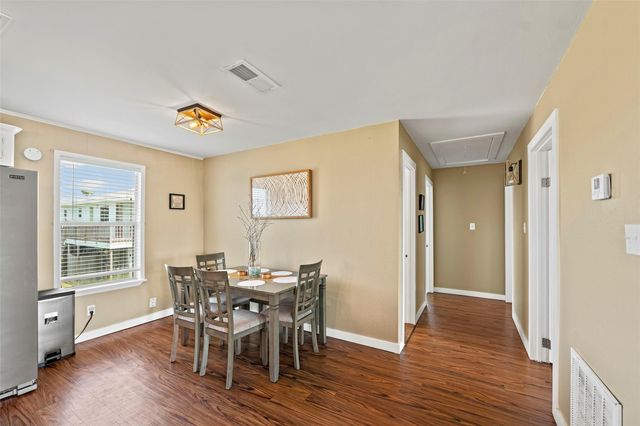 16530 Captain Kidd Road, Jamaica Beach, TX 77554