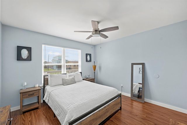 16530 Captain Kidd Road, Jamaica Beach, TX 77554