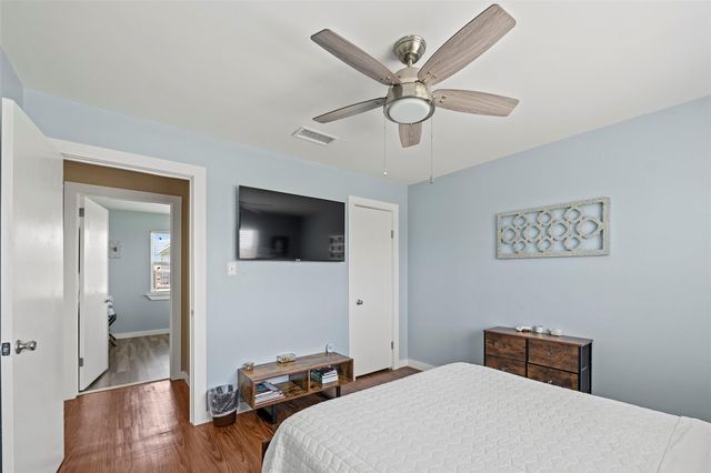 16530 Captain Kidd Road, Jamaica Beach, TX 77554