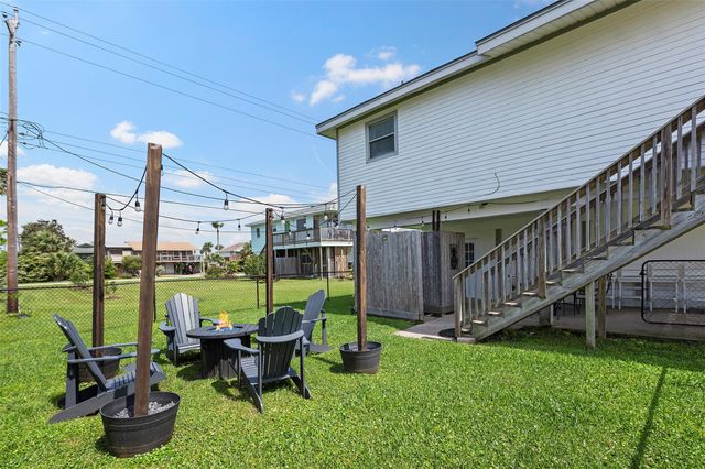 16530 Captain Kidd Road, Jamaica Beach, TX 77554