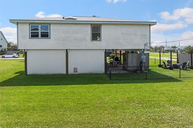 16530 Captain Kidd Road, Jamaica Beach, TX 77554