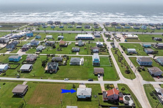 16530 Captain Kidd Road, Jamaica Beach, TX 77554