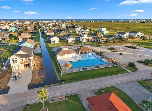 16530 Captain Kidd Road, Jamaica Beach, TX 77554